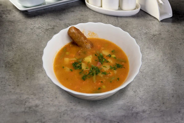 FINO VARIVO S ROŠTILJ KOBASICOM